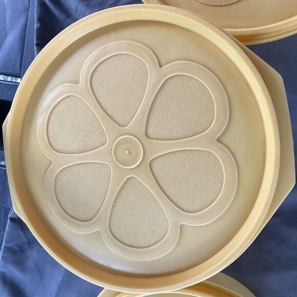 Vintage 1993 Rubbermaid Food Storage Bowl Set - Picture 3 of 7